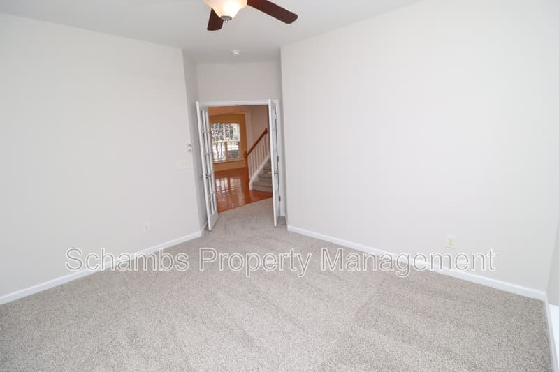 Cary House: 308 Marble Glow Ct