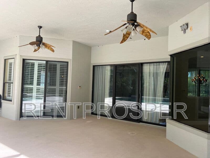 Ormond Beach House: 971 Stone Lake Drive
