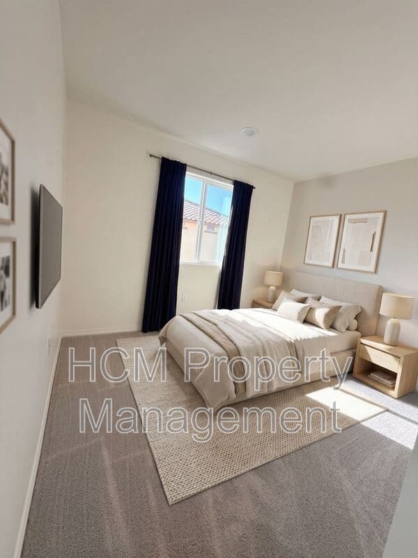 Santa Ana House: 120 S Pacific Ave