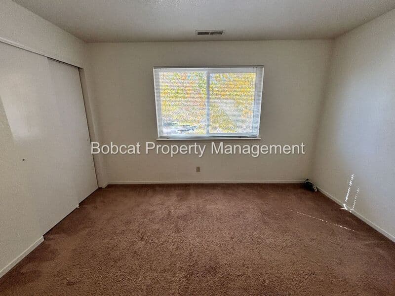 Dayton Condo: 136 Dayton Village Parkway