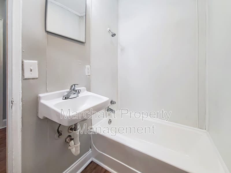 Greenville House: 4 Brookforest Drive
