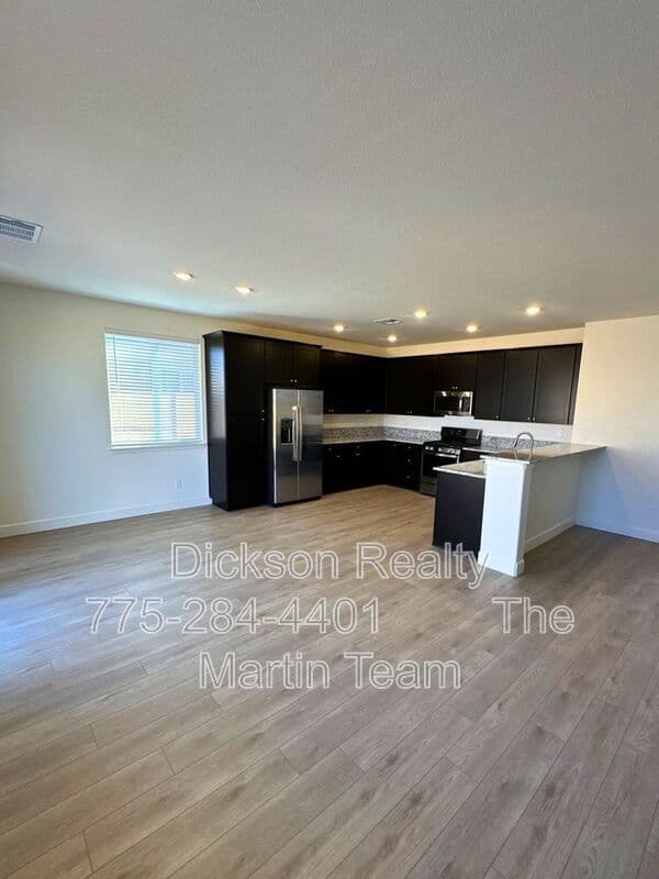 Reno House: 7897 Willow Thicket Drive