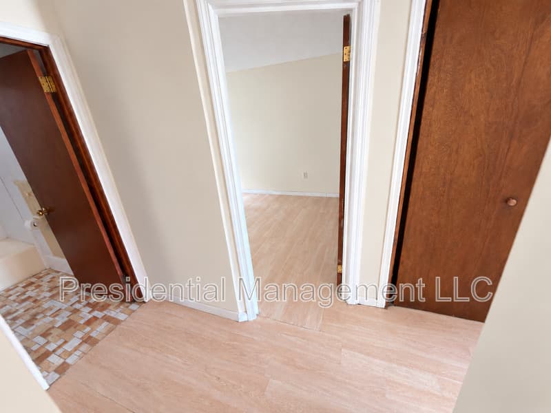 Waterbury Condo: 34 Royal Oak Dr