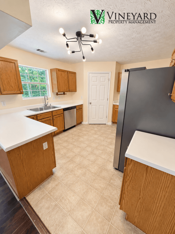 Acworth House: 3713 Crescent Hill Lane NW