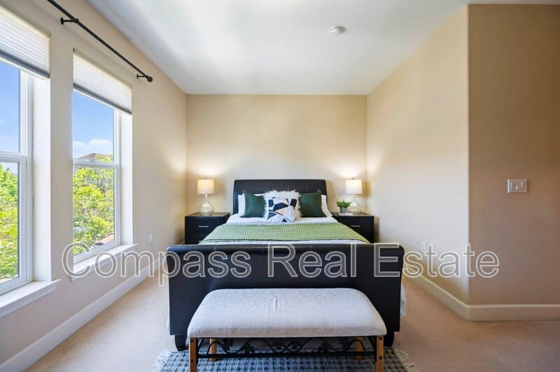 San Jose House: 265 Esfahan Ct