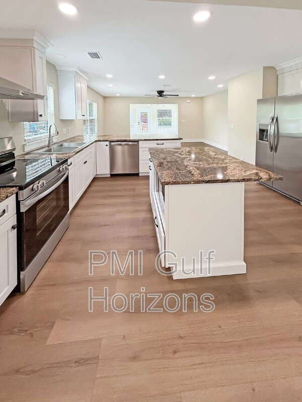 Pensacola House: 239 North K Street