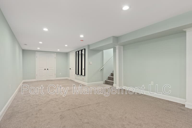 Gwynn Oak House: 7017 Yataruba Drive