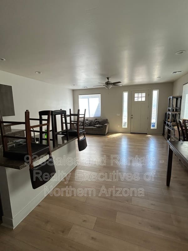 Flagstaff Townhome: 2107 N West St