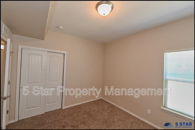 El Paso House: 373 Aidan Gordon Circle !!