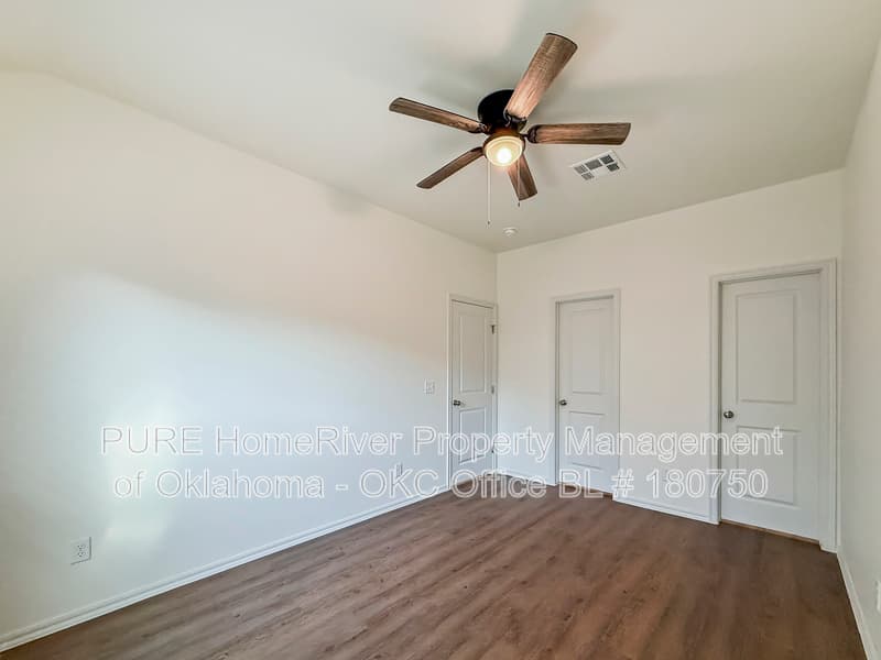 YUKON Condo: 10626 SW 16TH TER