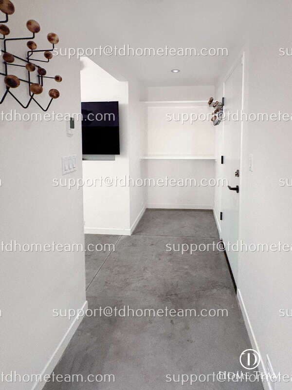 Seattle Condo: 214 Summit Ave E