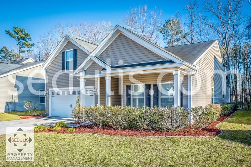 Moncks Corner House: 114 Maywood Drive