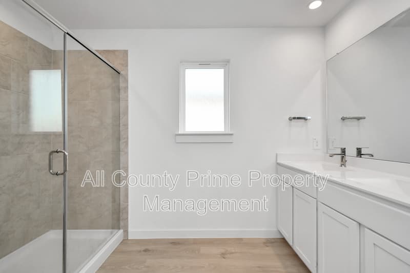 Katy House: 29935 Gallatin River Ln.