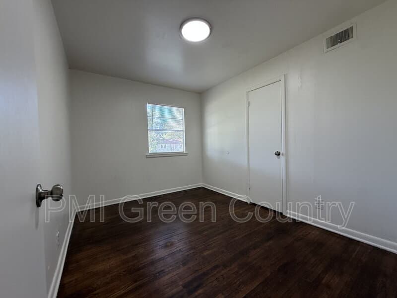 Tulsa House: 1547 E 51st St N