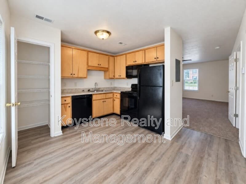 Clarksville Townhome: 512 Peachers Ridge Road