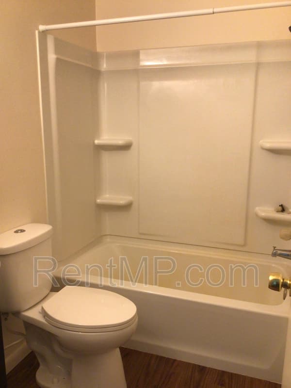 Mt. Pleasant Condo: 3467 S Summerton - APT 2