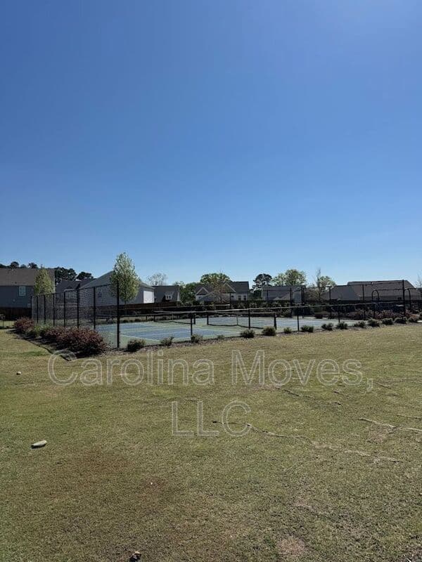 Woodruff House: 215 Fenwick Drive