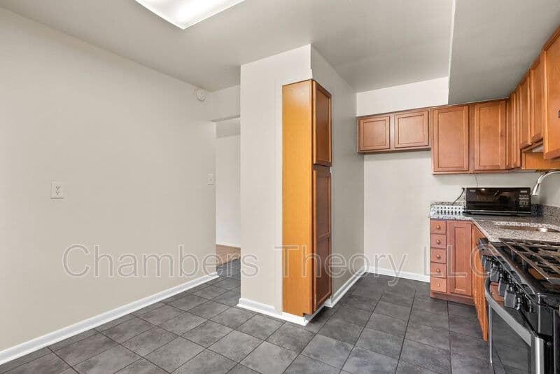 Arlington Condo: 4241 Columbia Pike