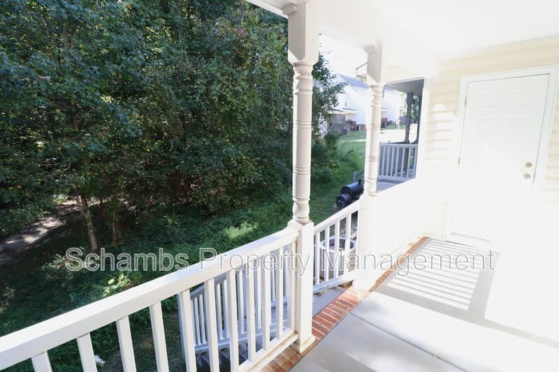 Clayton House: 410 Whitehall Ct