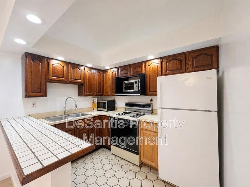 Pittsburgh Condo: 76 Holt Street