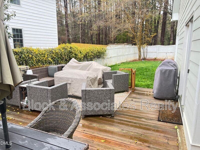 Raleigh House: 2200 Misskelly Dr