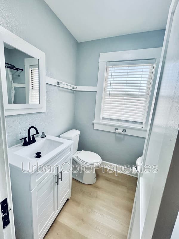 St. Petersburg Condo: 249 4th Ave N