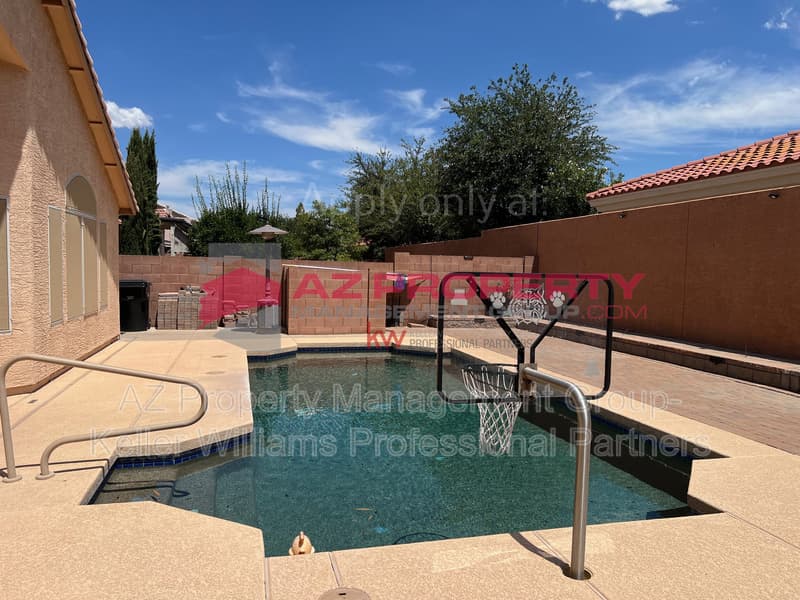 Tempe House: 689 W Minton Dr