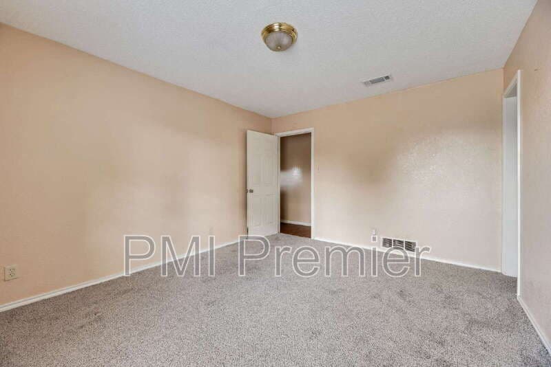 Dallas Condo: 4724 Berridge Ln