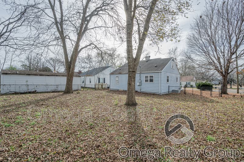 Huntsville House: 3920 Cypress Ave SW
