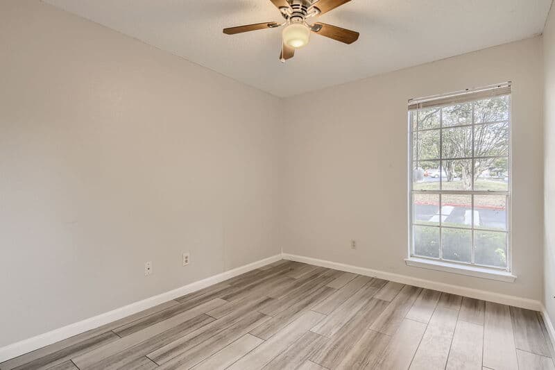 Austin Condo: 1015 E Yager Ln