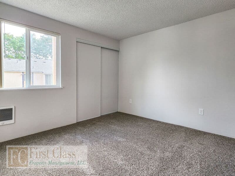 PORTLAND Condo: 3648 SW BEAVERTON HILLSDALE HWY