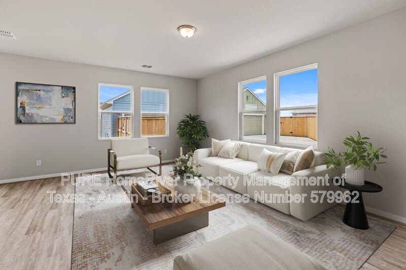 Taylor House: 110 Cherry Blossom Ln
