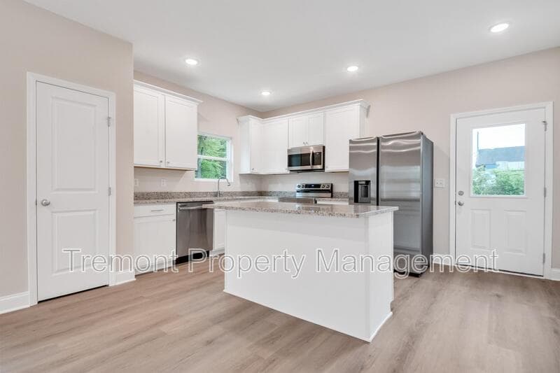 Chattanooga House: 2470 East 21st Street