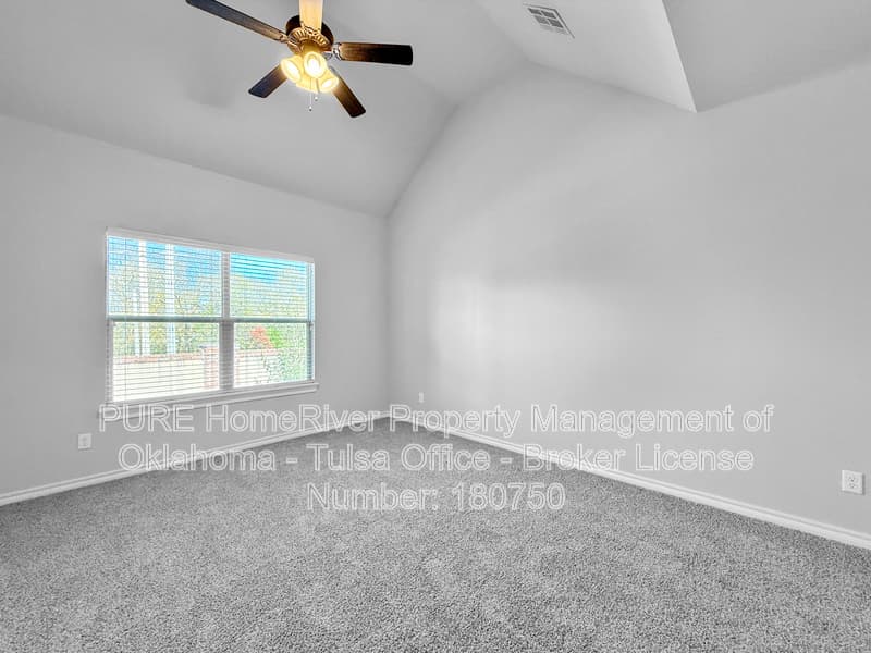 Jenks House: 209 W 111th Pl S