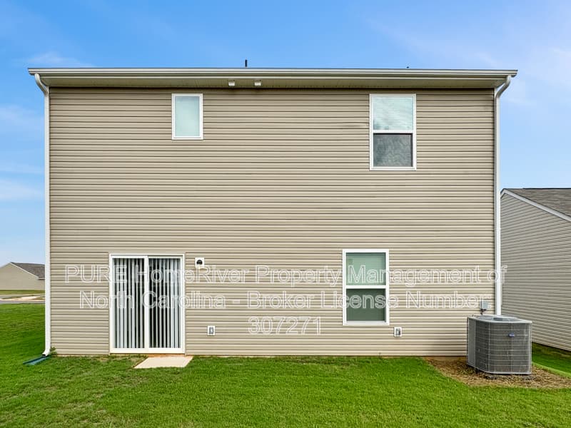 Shelby House: 507 Maddox Dr