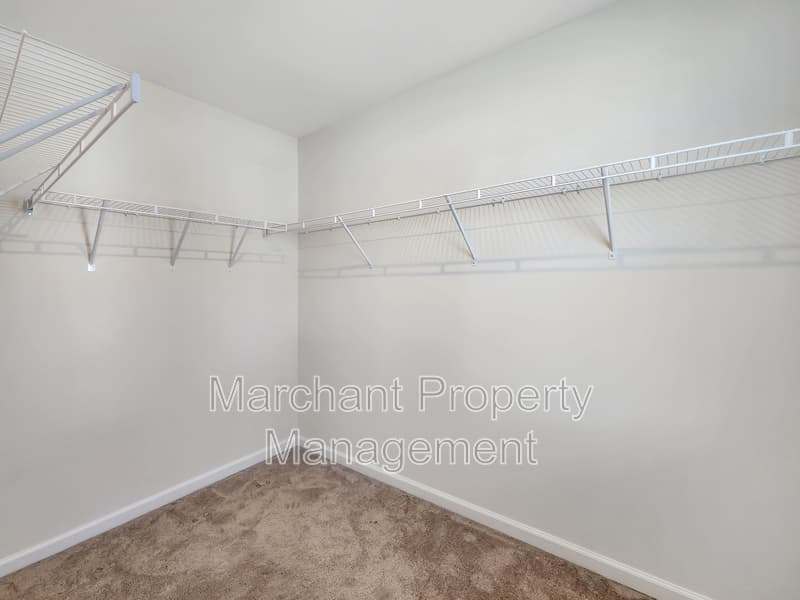 Piedmont House: 156 Barrington Creek Road