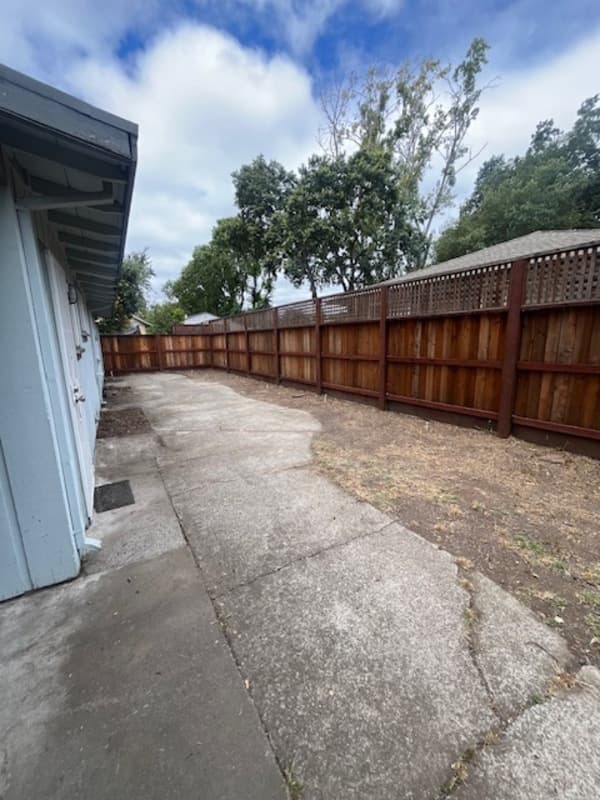 Santa Rosa House: 1175 McConnell Avenue