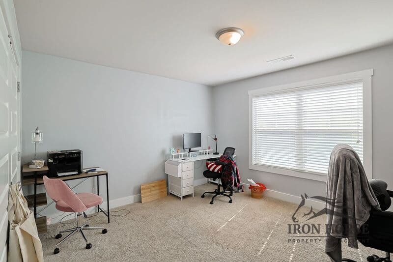 Athens House: 484 Park West Blvd