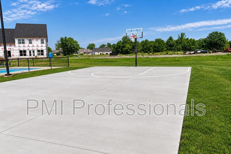 Murfreesboro Townhome: 2124 Gracie Bug Loop