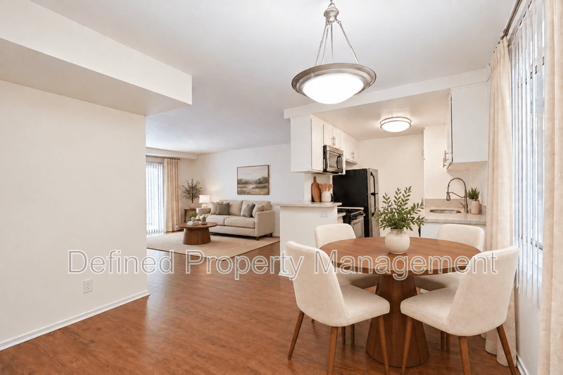 Sherman Oaks Condo: 4701 NATICK AVE