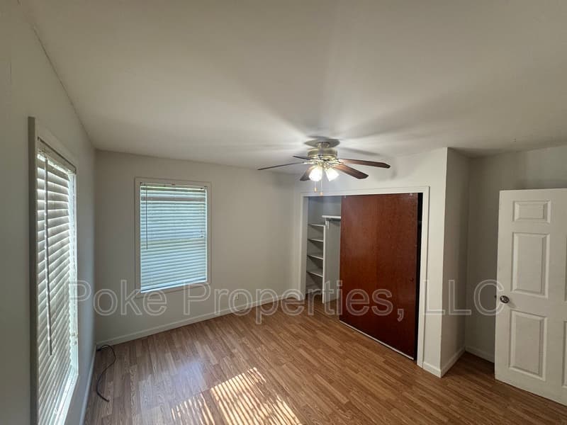 Lake Charles House: 2233 Lilly St