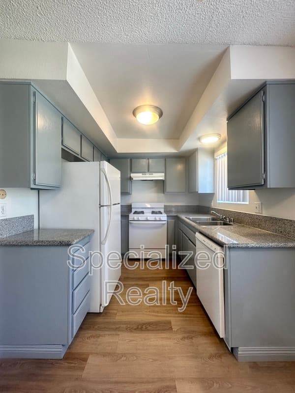 Glendale Condo: 824 E Windsor Rd