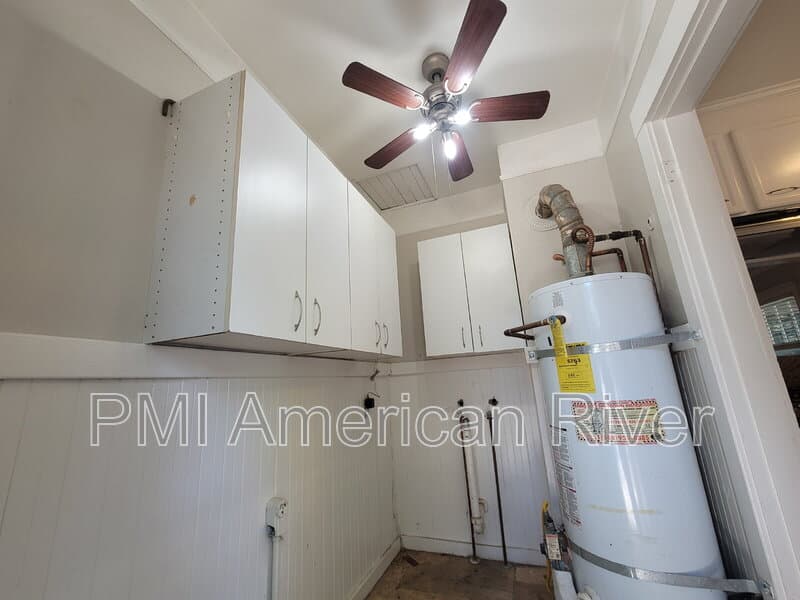 Sacramento House: 2153 7th Ave