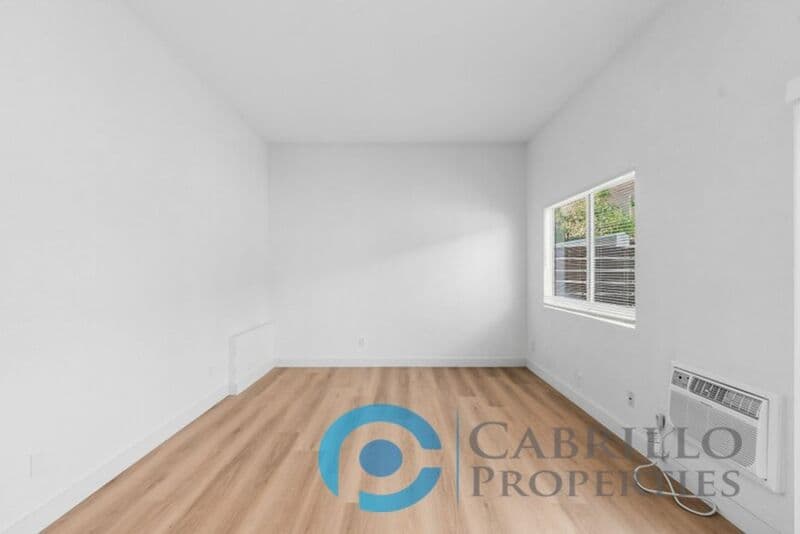 San Diego Condo: 4328 Louisiana Street