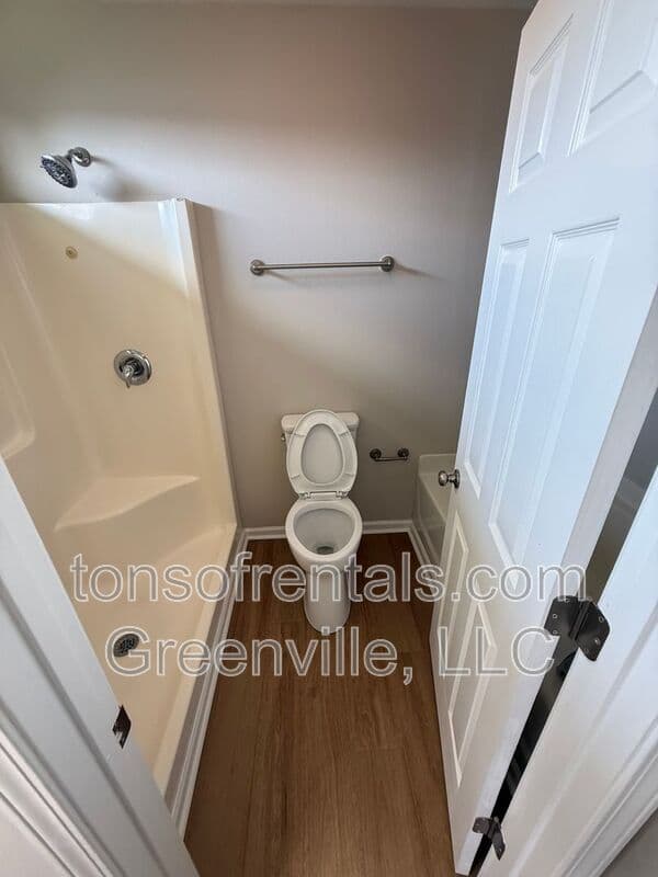 Duncan House: 151 Bellweather Drive