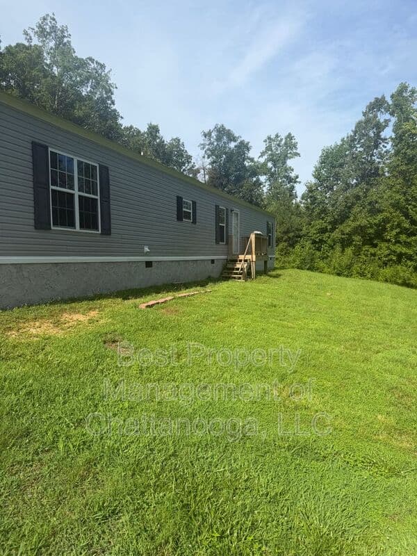 Lafayette House: 1375 Shinbone Rd