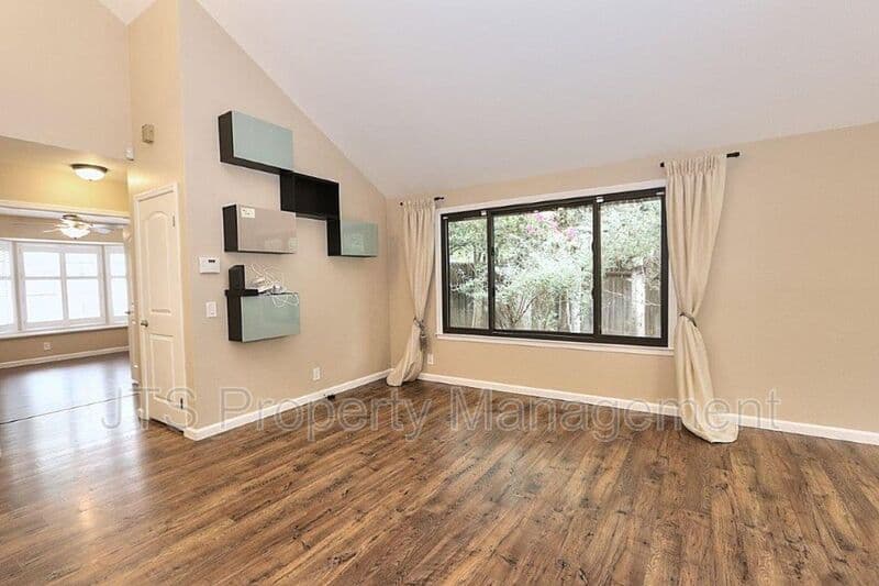 Gold River House: 2173 Roaring Camp Drive