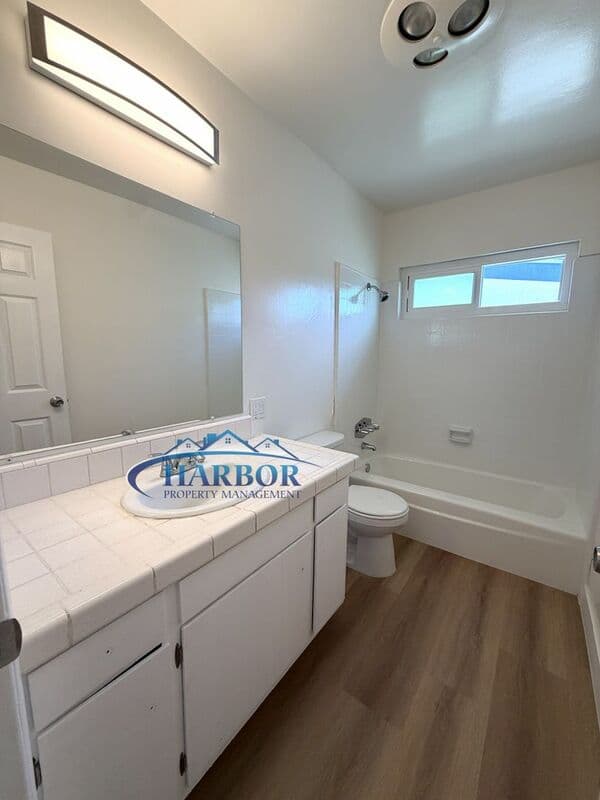 San Pedro House: 718 S. Leland