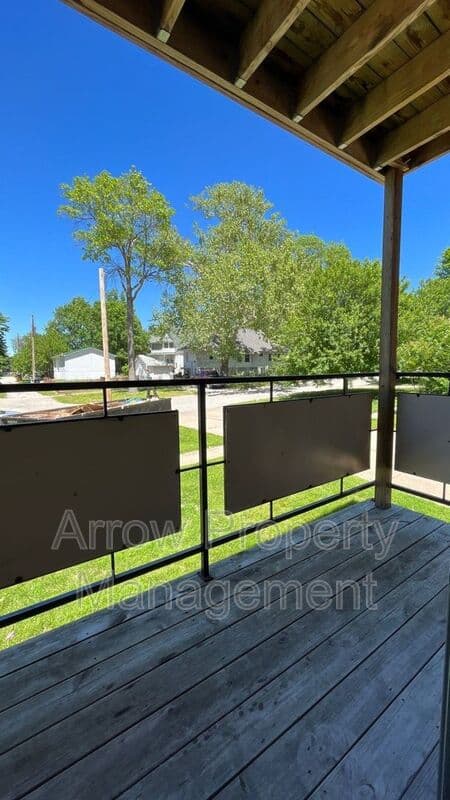 Lincoln Condo: 2325 S Street