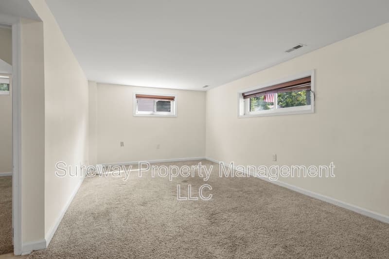 Browns Mills House: 211 California Trail
